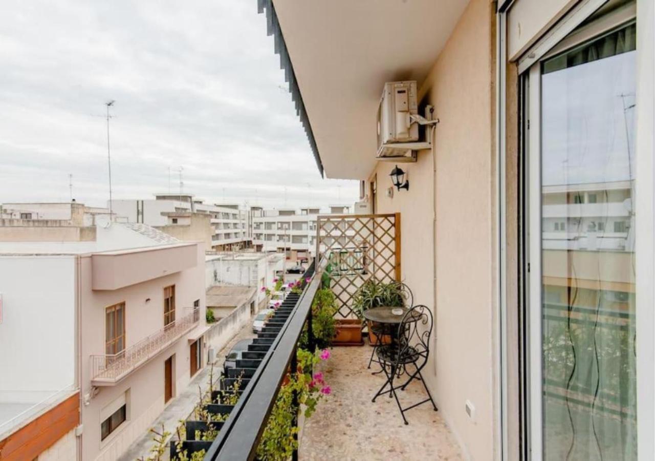 Il Barone Rosso B&B Lecce Exteriör bild